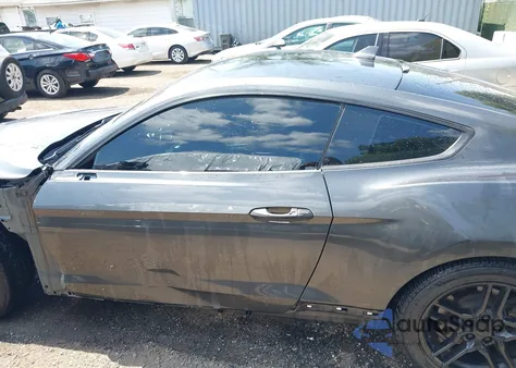 2020 Ford Mustang Ecoboost Fastback из США, поврежденный, VIN 1FA6P8TH6L5145689